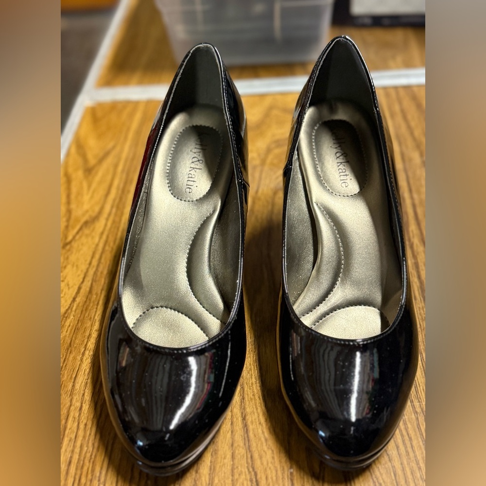 Kelly & Katie blacks heels